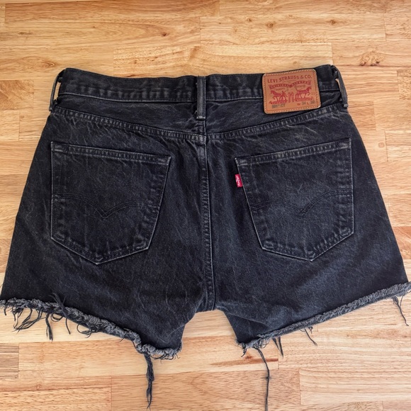Levi's Black Jean Shorts Distressed Cut-Off Style - Picture 1 of 6